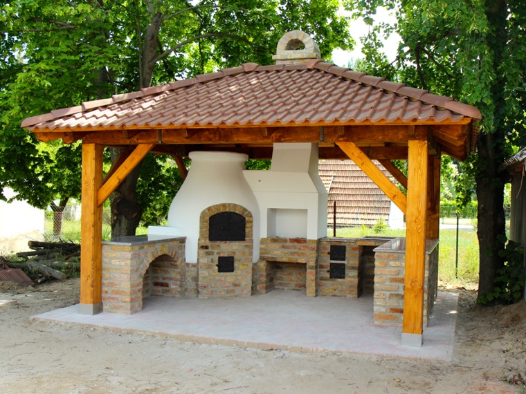Kunfehertoi-kerti-konyha